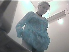 Spying after hot chick in warehouse toilet